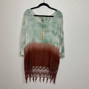 Gimmicks by BKE Buckle ombré top XL